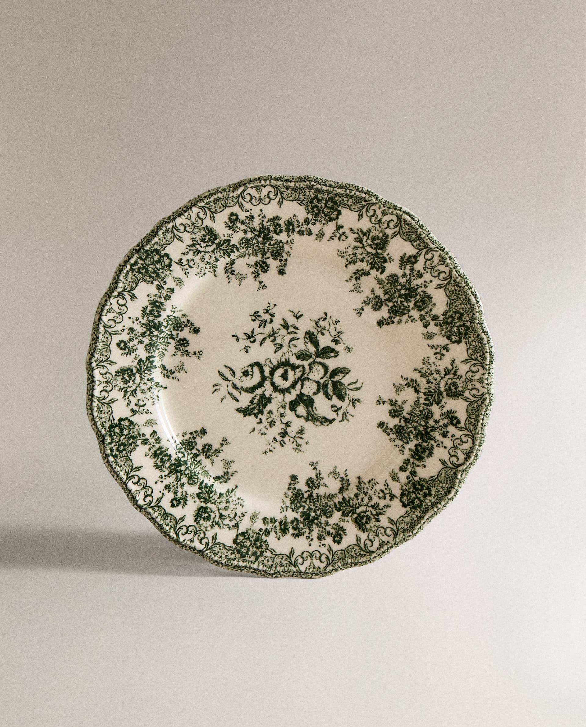 FLORAL EARTHENWARE DINNER PLATE