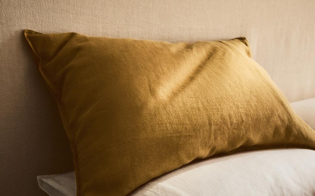 POSZEWKA NA PODUSZKĘ Z LNU Z EFEKTEM SPRANIA (140 G/M²) POSZEWKA NA PODUSZKĘ Z LNU Z EFEKTEM SPRANIA (140 G/M²)