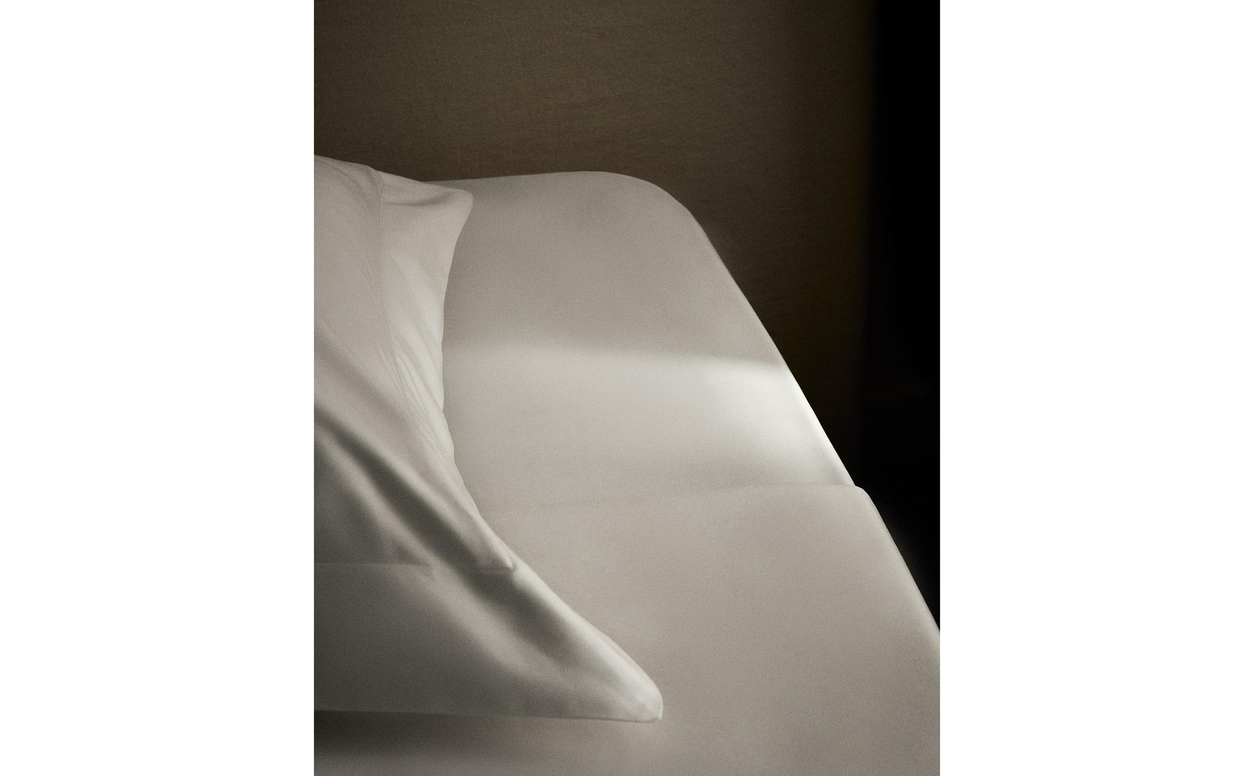 SATEEN FITTED SHEET | 40 CM HIGH (300 THREAD COUNT) product thumbnail 6