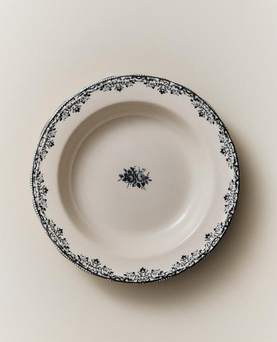 ASSIETTE CREUSE MOTIF POSITIONNÉ