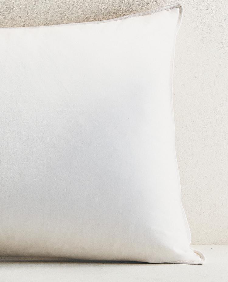 حشوة مخدة تحتوي على 3 حجرات حشوة مخدة تحتوي على 3 حجرات