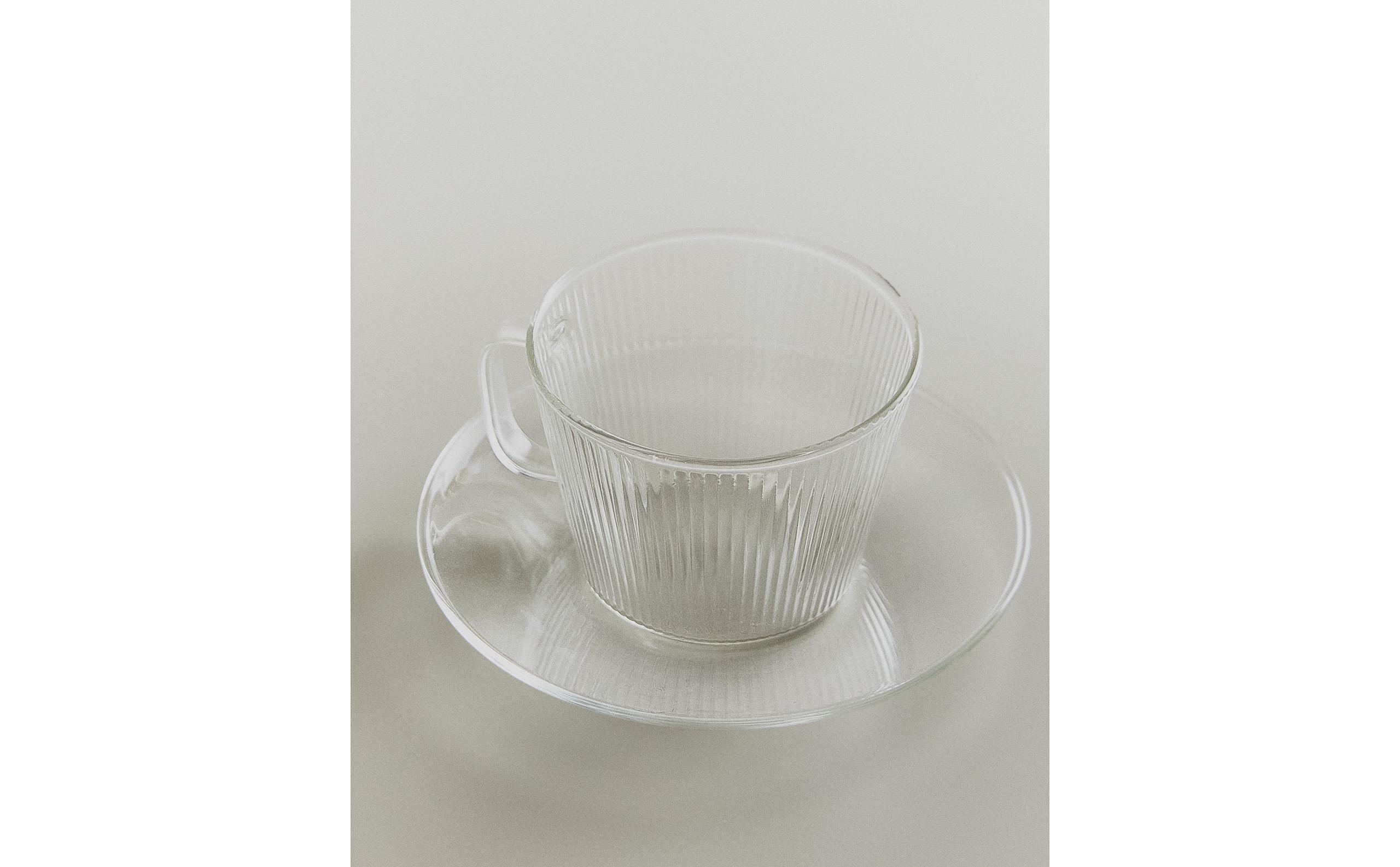 BOROSILICATE GLASS TEACUP AND SAUCER product thumbnail 6