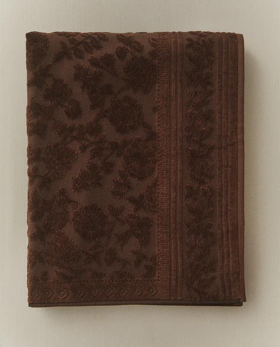 VELOUR JACQUARD BATH TOWEL VELOUR JACQUARD BATH TOWEL