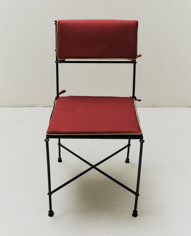 FORGED METAL CHAIR WITH CUSHIONS