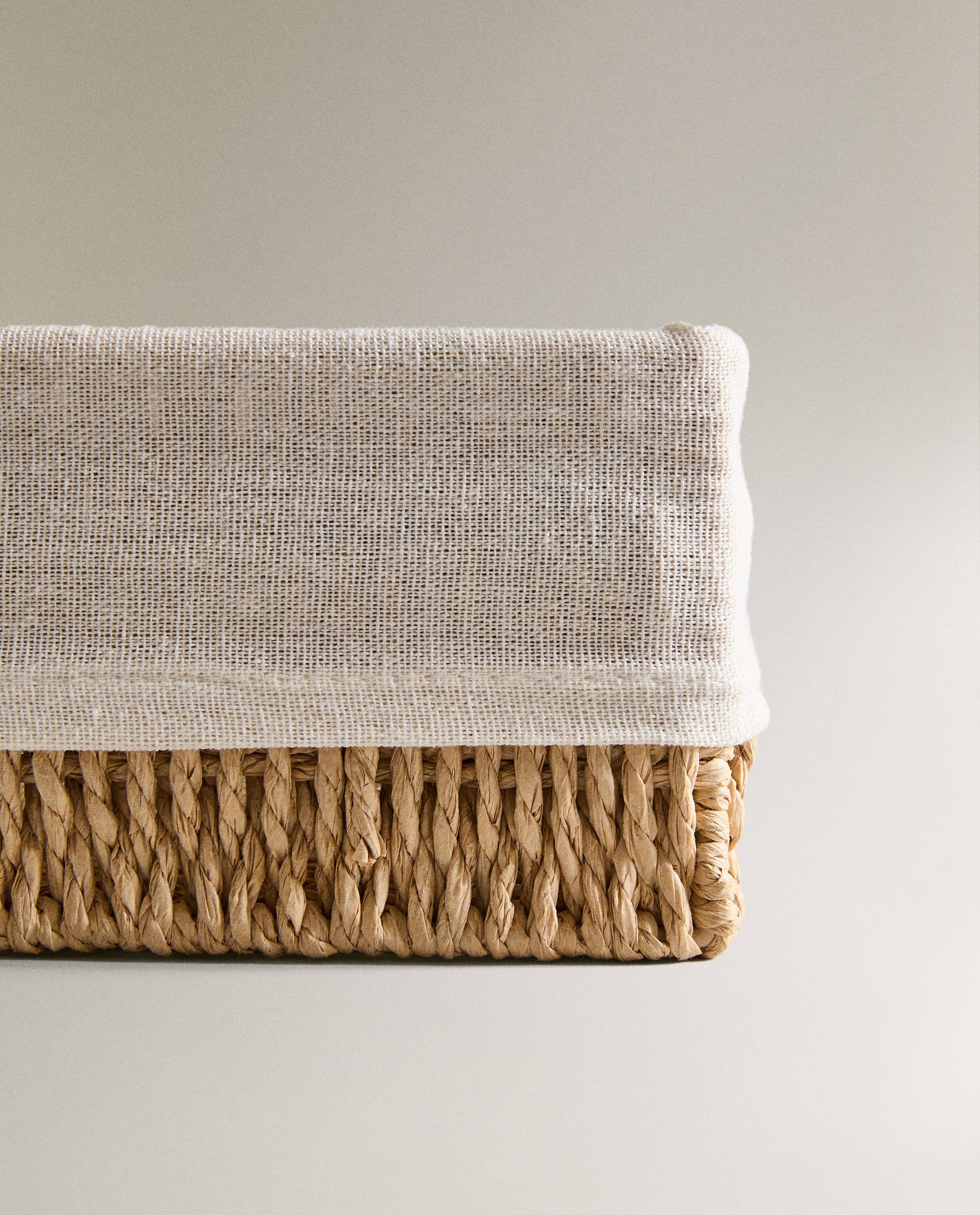 SQUARE BASKET WITH COTTON LINING