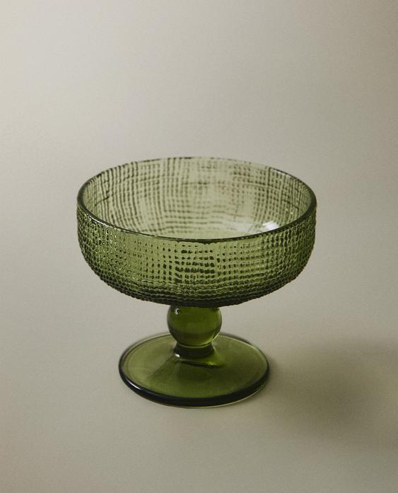 GLASS DESSERT CUP WITH RAISED DESIGN