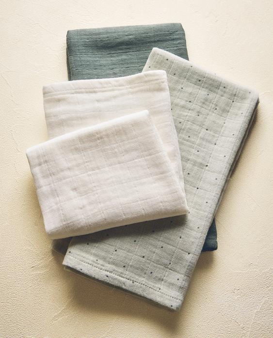 PACK OF MULTICOLOURED BABY MUSLIN CLOTHS (PACK OF 3)