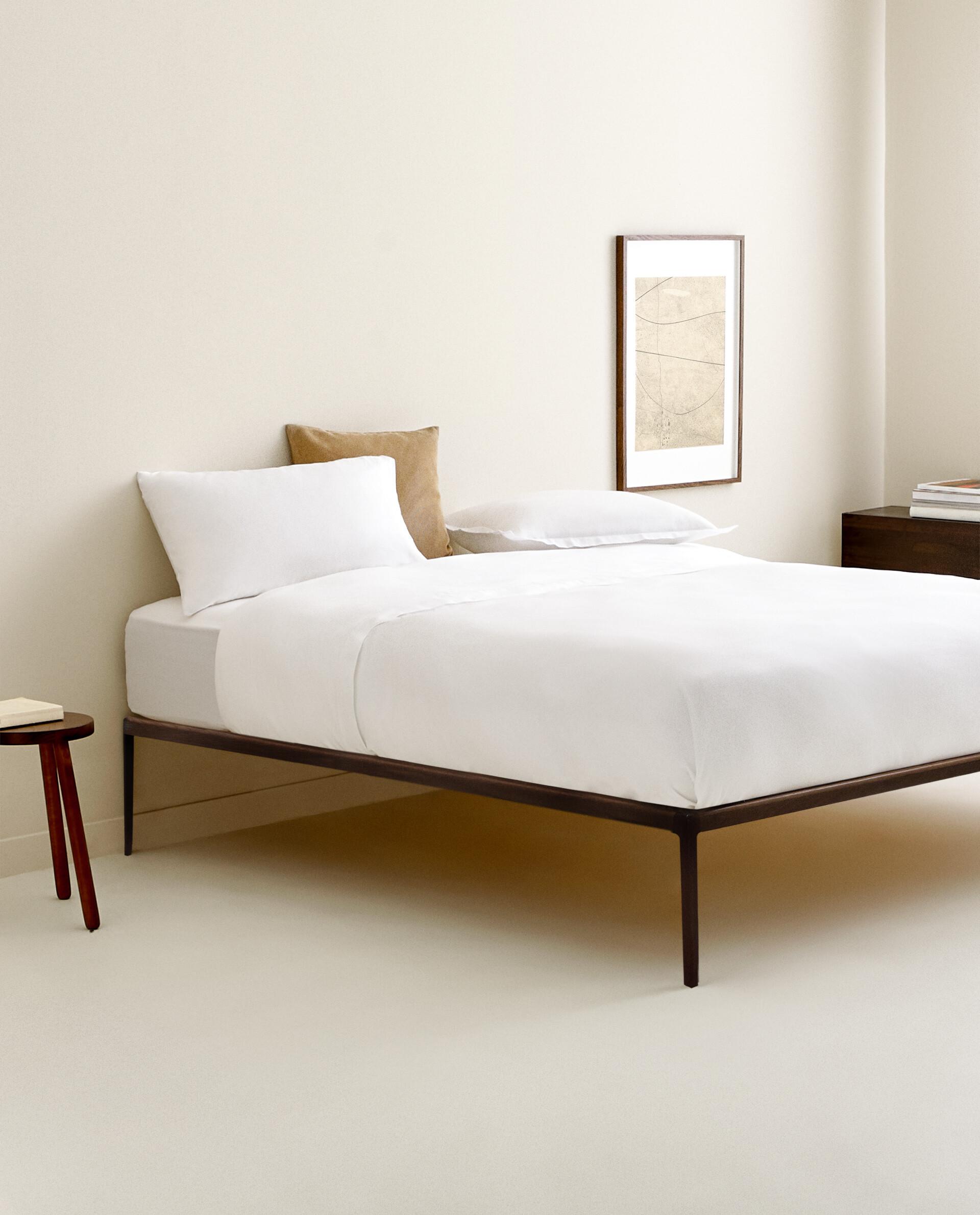 SATEEN FLAT SHEET WITH TRIM (300 THREAD COUNT) product thumbnail 13