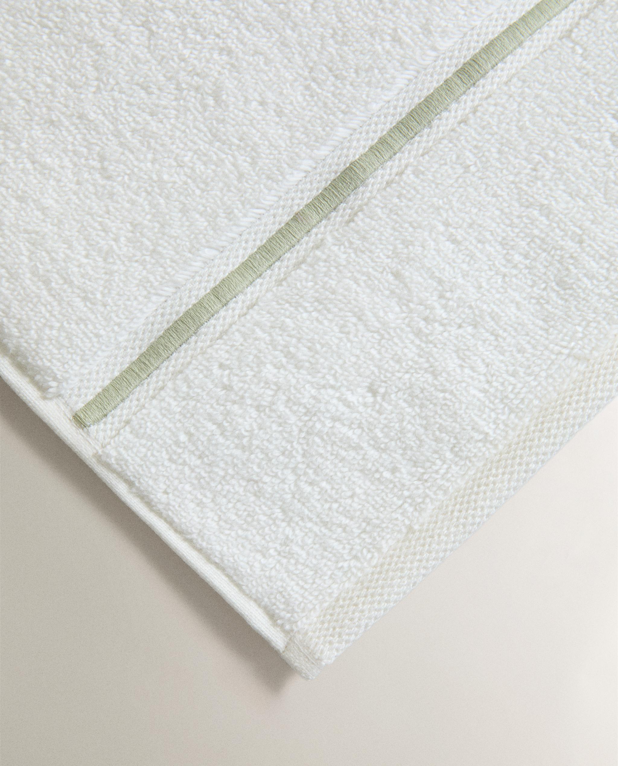 SCALLOPED BATH TOWEL product thumbnail 10