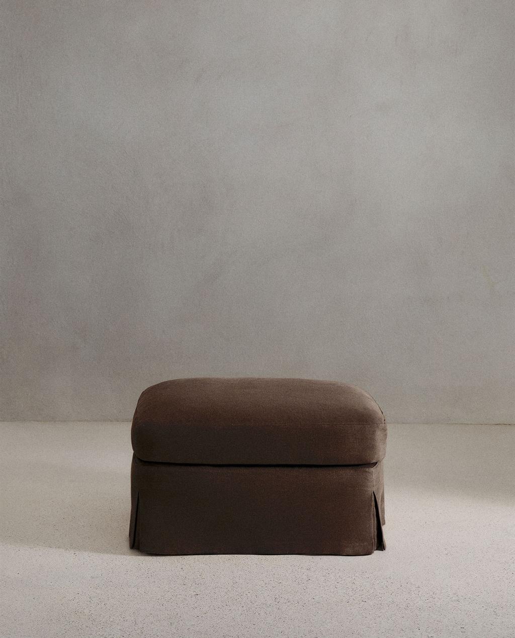 FOOTSTOOL 01