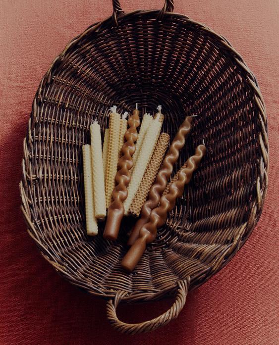 KOMPLET DEKORATIVNIH SKULPTURALNIH SVEĆA (KOMPLET OD 2 KOMADA) KOMPLET DEKORATIVNIH SKULPTURALNIH SVEĆA (KOMPLET OD 2 KOMADA)