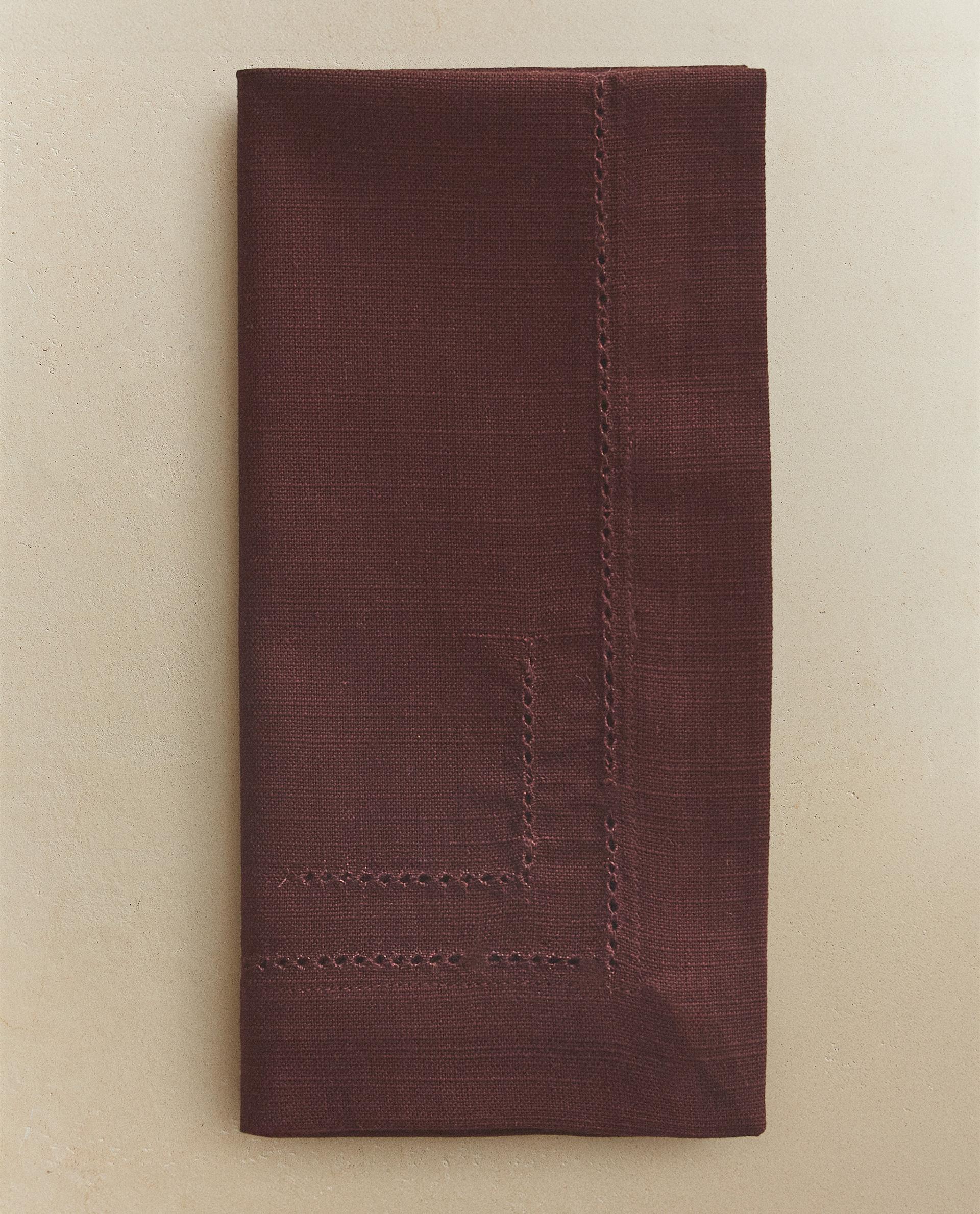 CONJUNTO DE GUARDANAPOS DE ALGODÃO COM ELEMENTO DECORATIVO (CONJUNTO DE 2) CONJUNTO DE GUARDANAPOS DE ALGODÃO COM ELEMENTO DECORATIVO (CONJUNTO DE 2)