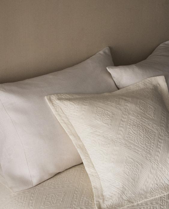 HOUSSE DE COUSSIN MOTIF GÉOMÉTRIQUE HOUSSE DE COUSSIN MOTIF GÉOMÉTRIQUE