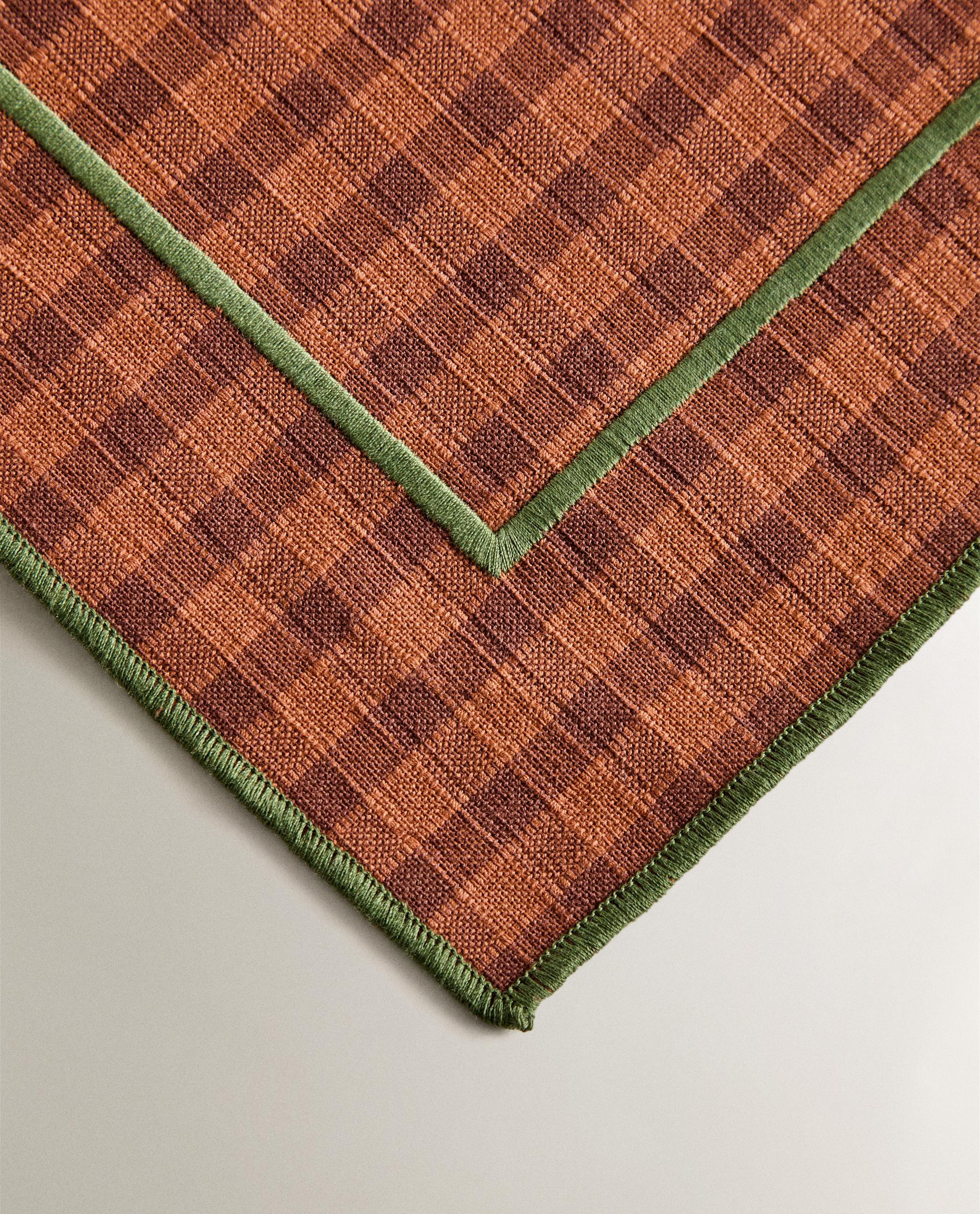 CHECK PLACEMAT WITH TOPSTITCHING product thumbnail 15
