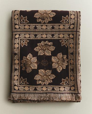 MANTA COM JACQUARD DE FLORES