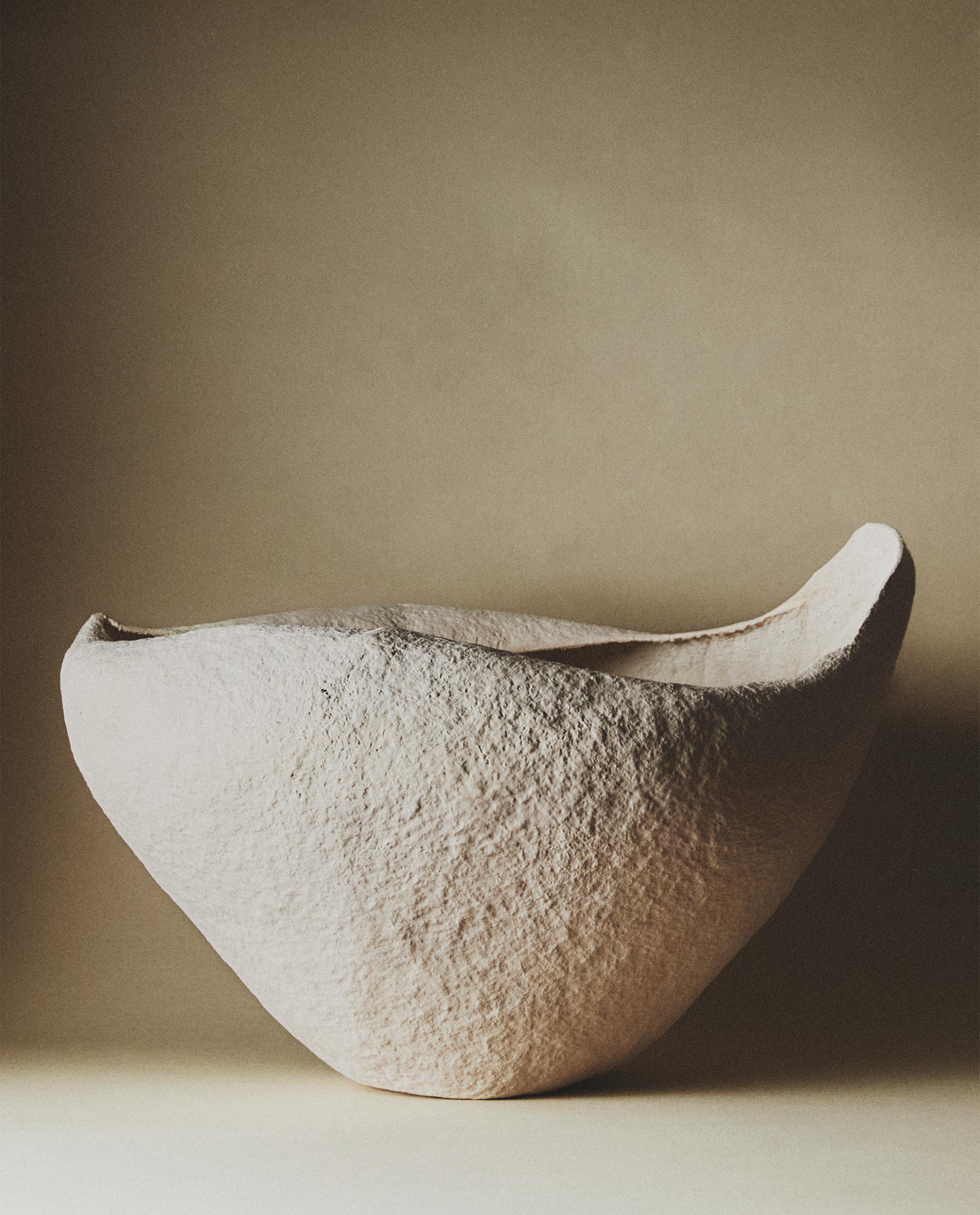 パピエマシェ フラワーベース | Zara Home 日本/Japan