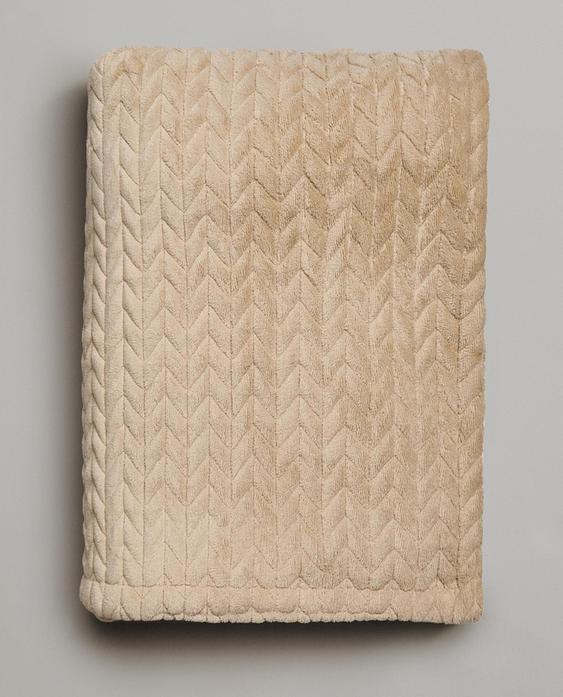 TEXTURED FLEECE THROW