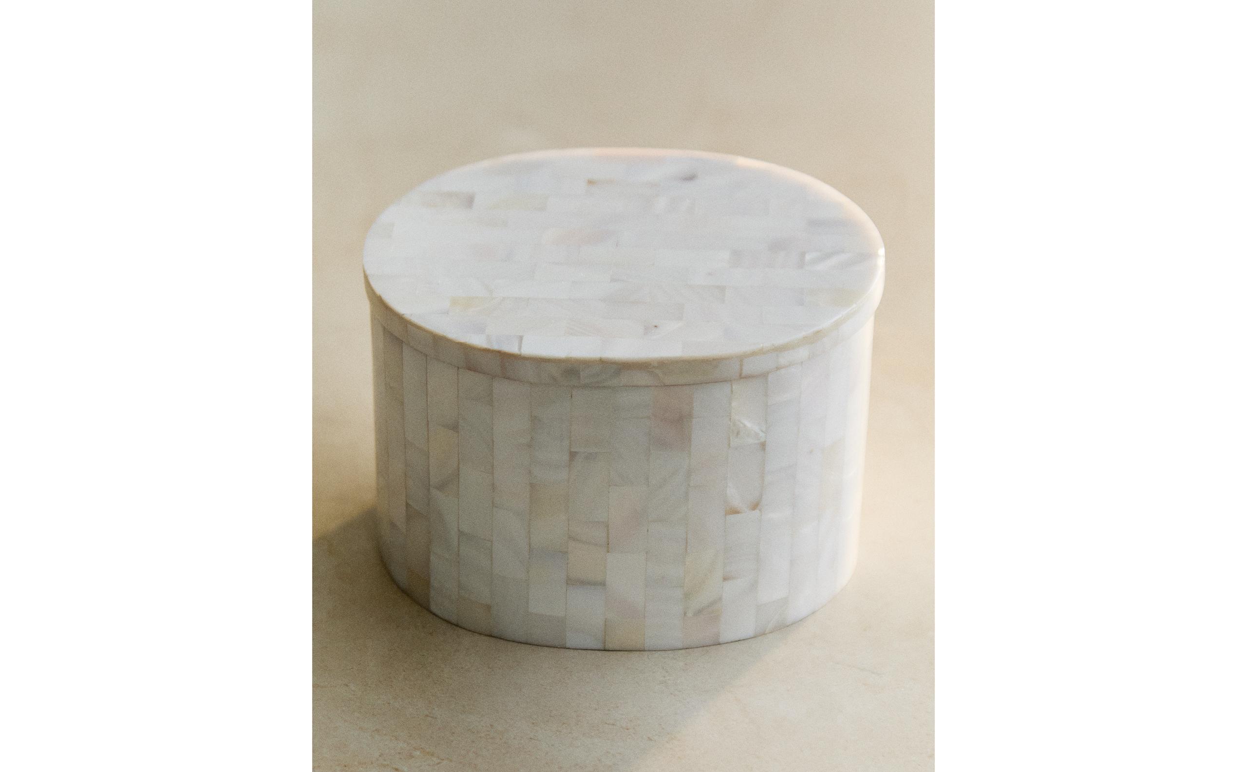 MOTHER-OF-PEARL BATHROOM ORGANISER JAR product thumbnail 8