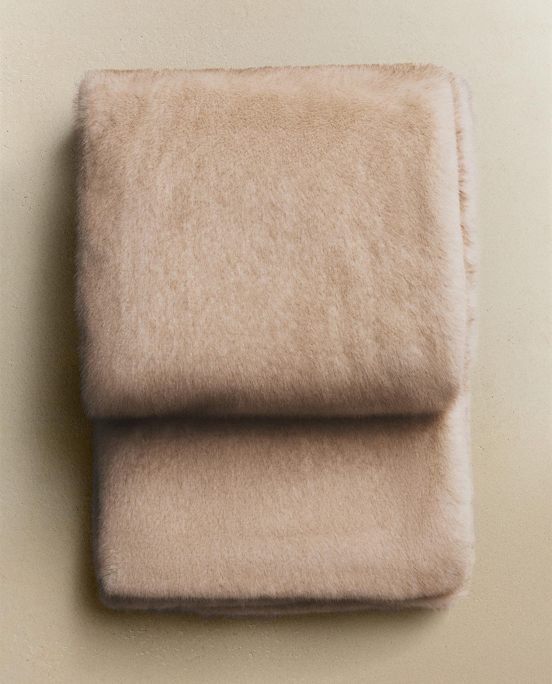 zara ザラホーム●フェイクファーボアブランケット毛布ブラウンベージュ zara home フェイクファーブランケット - メルカリ