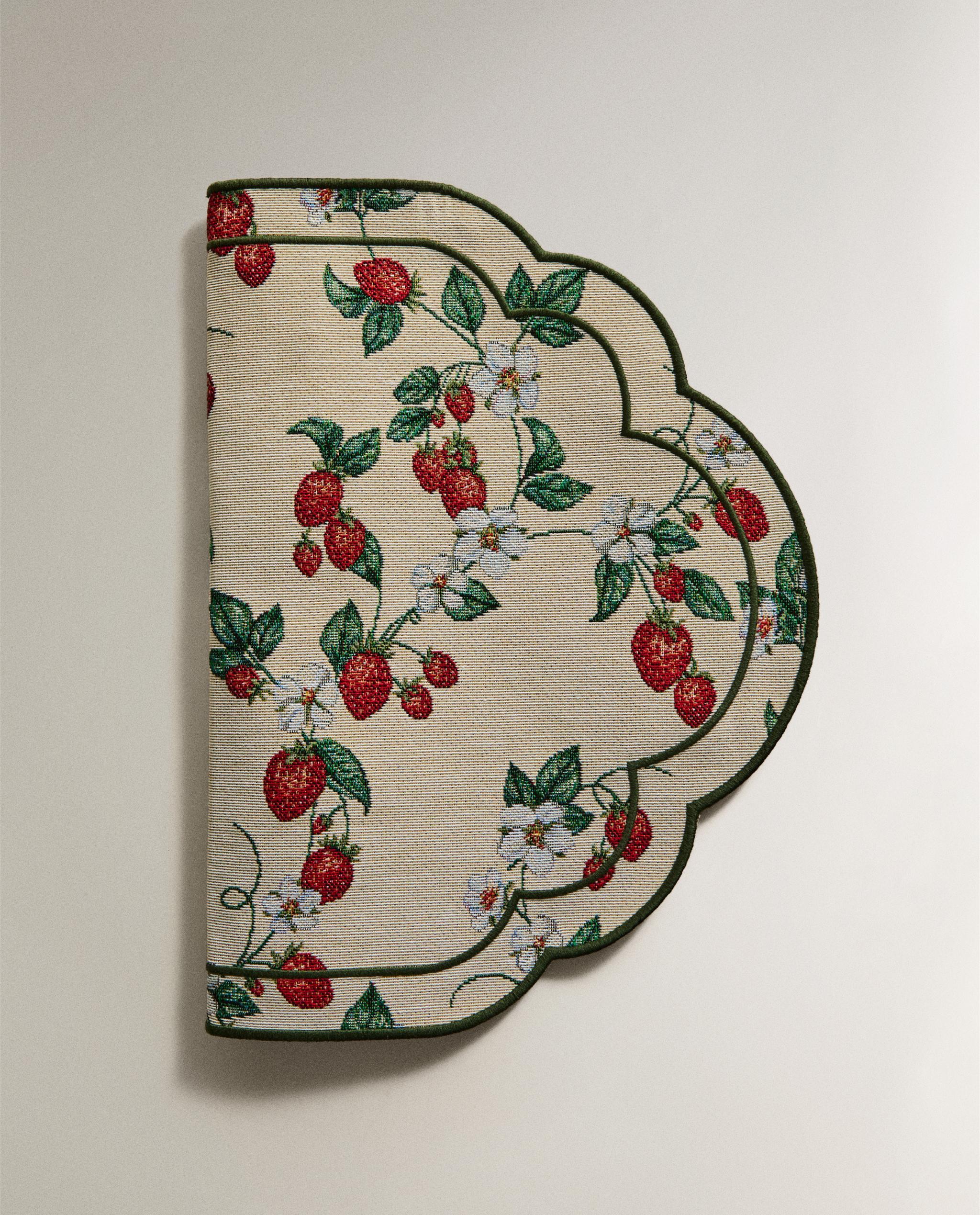 STRAWBERRY JACQUARD PLACEMAT product thumbnail 4