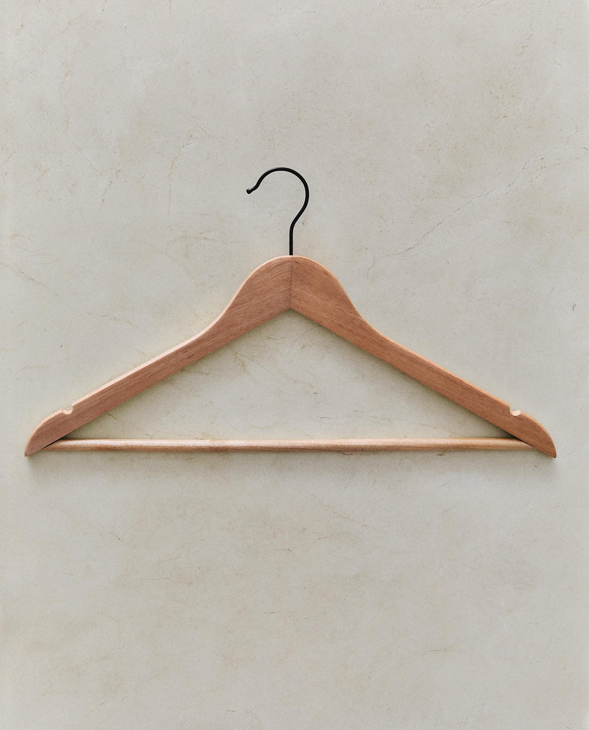 ラッカーウッド ハンガー x 3 | Zara Home 日本/Japan