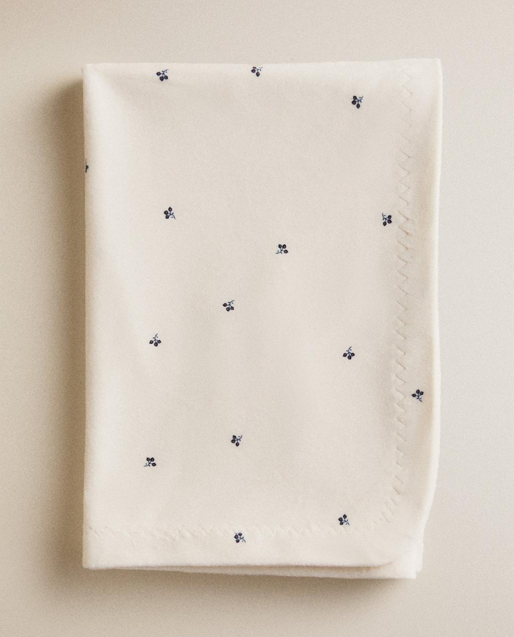 MANTA POLAR BEBÉ FLORES