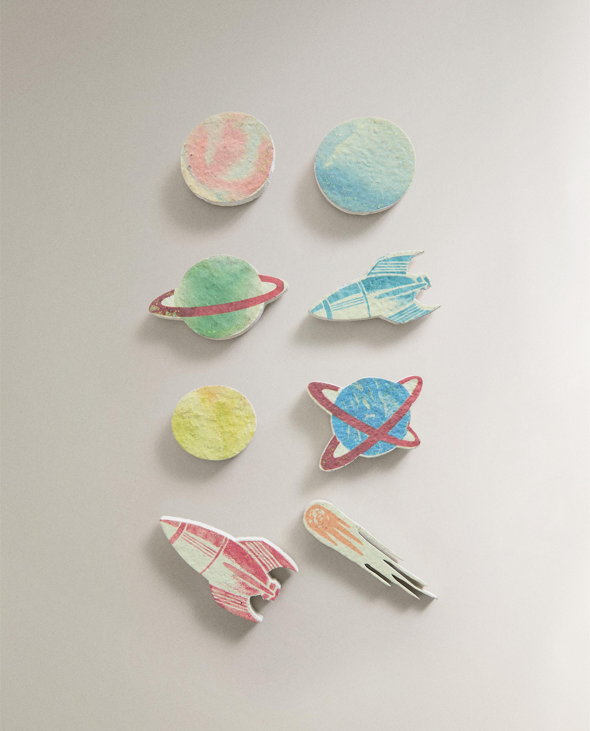 CHILDREN'S GLOW-IN-THE-DARK SPACE STICKERS product thumbnail 5