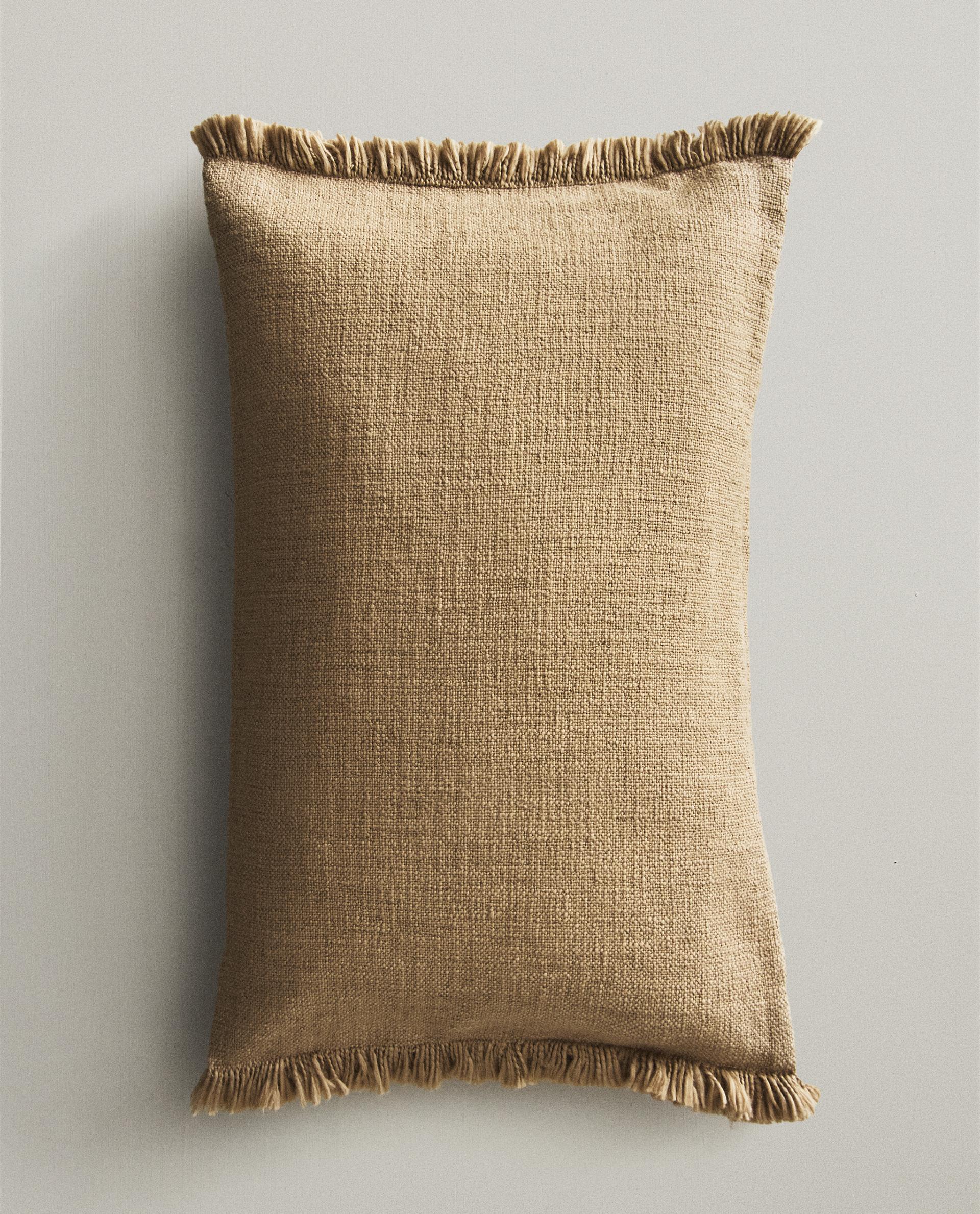 ベッドルームクッション | Zara Home 日本/Japan