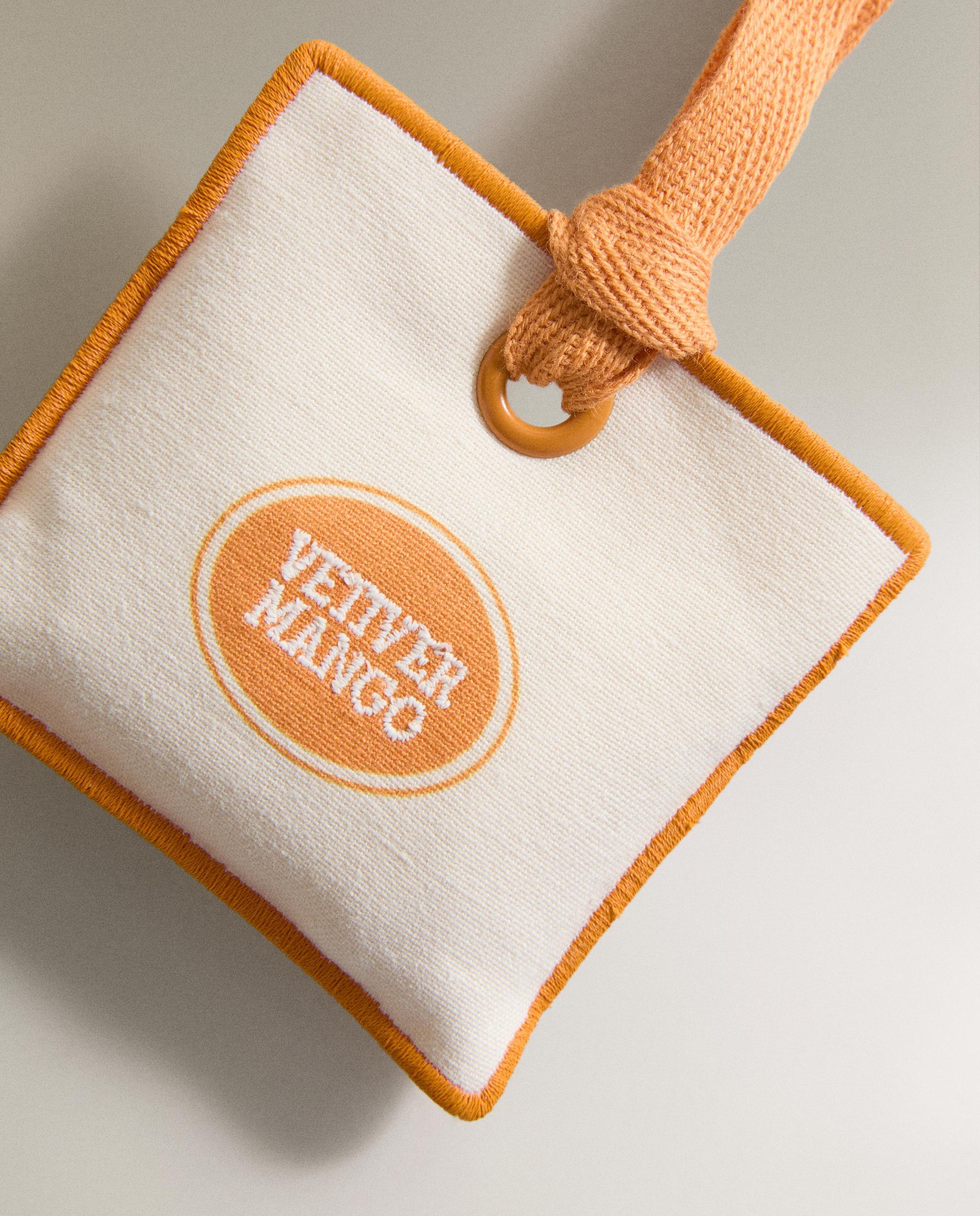 VETIVER MANGO CAR AIR FRESHENER product thumbnail 2