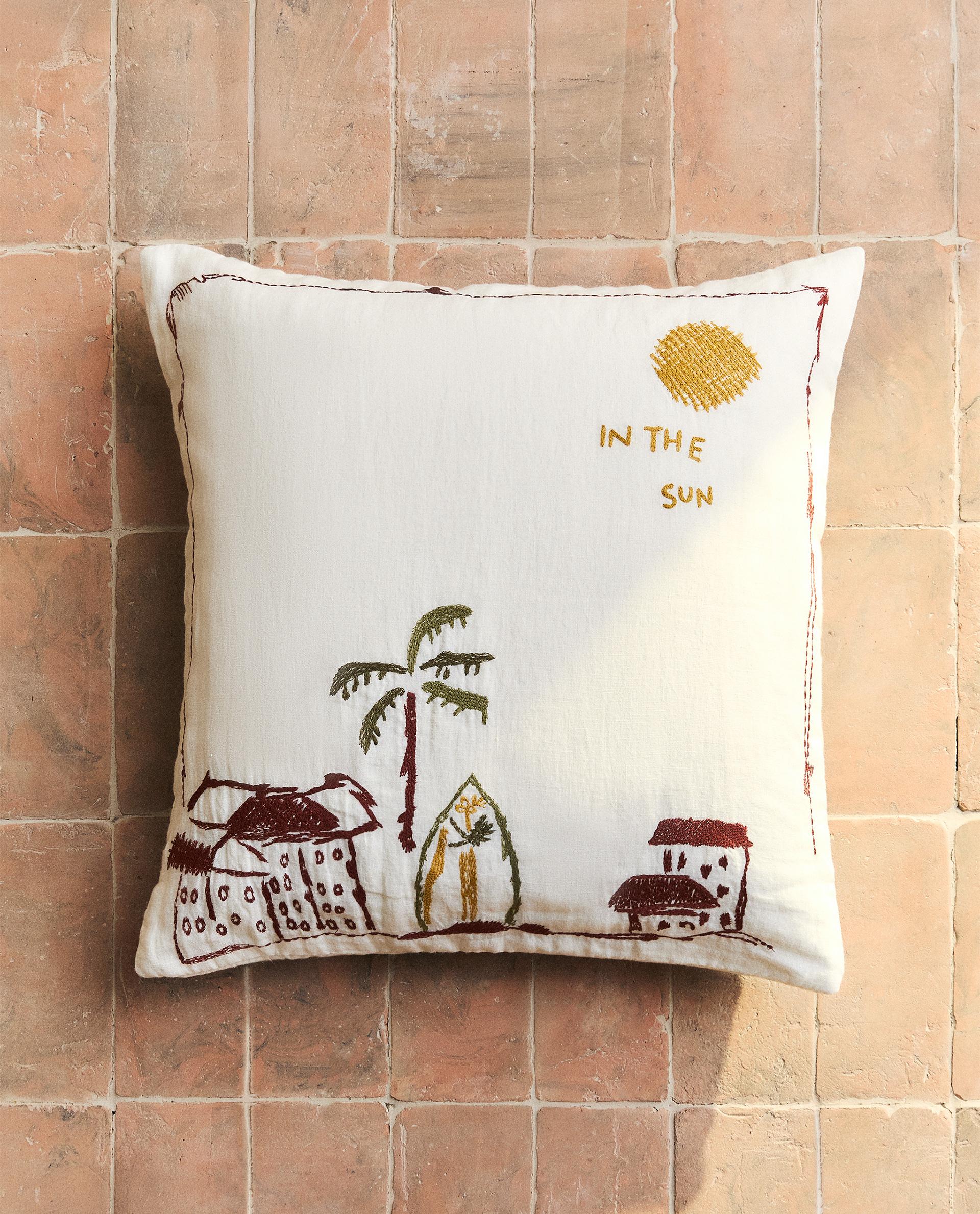 EMBROIDERED COAST CUSHION COVER