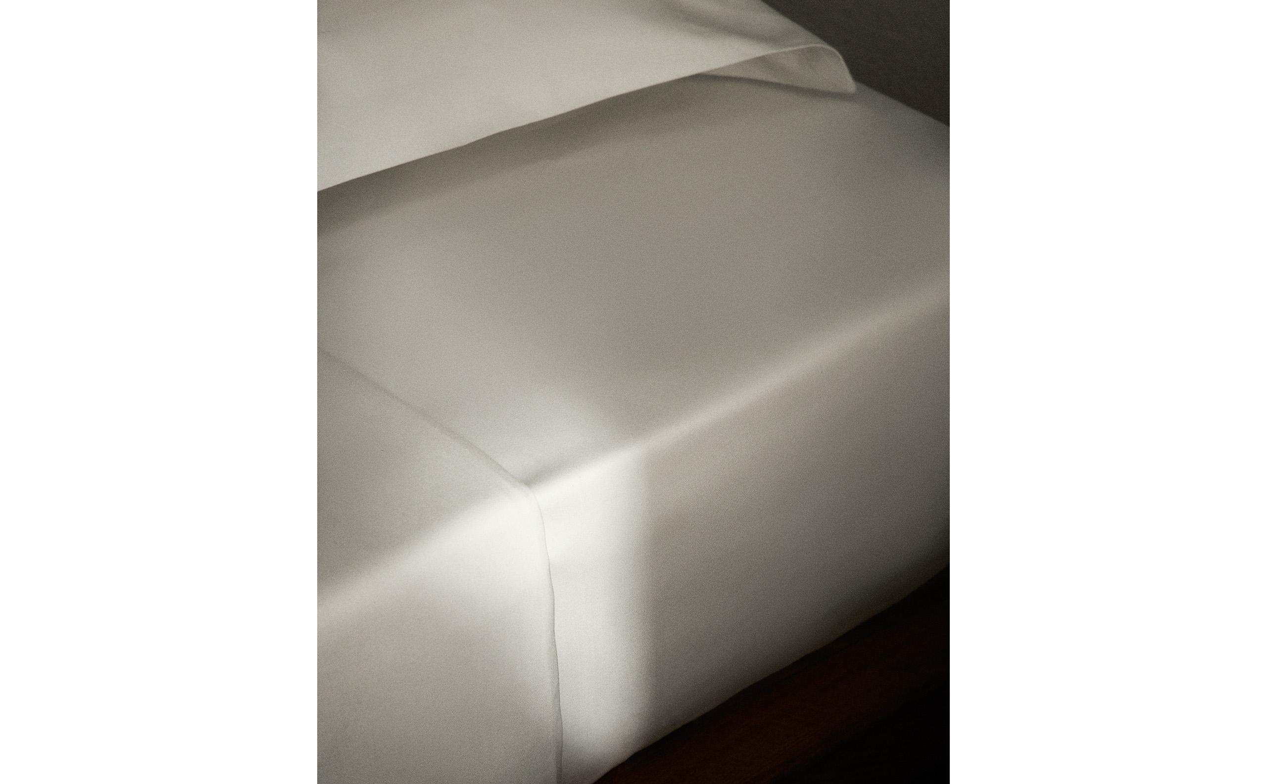 SATEEN FITTED SHEET | 30 CM HIGH (300 THREAD COUNT) product thumbnail 9