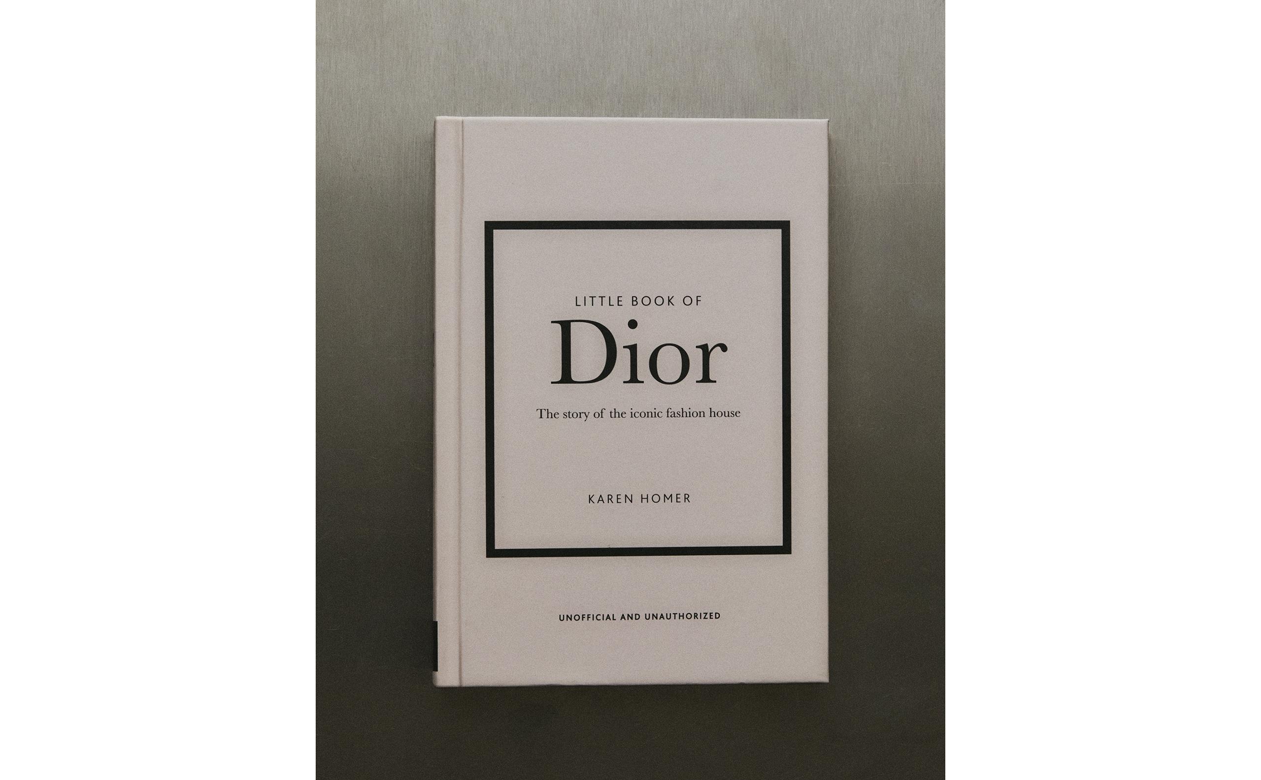 КНИГА «THE LITTLE BOOK OF DIOR» (АНГЛІЙСЬКА) | Zara Home Україна