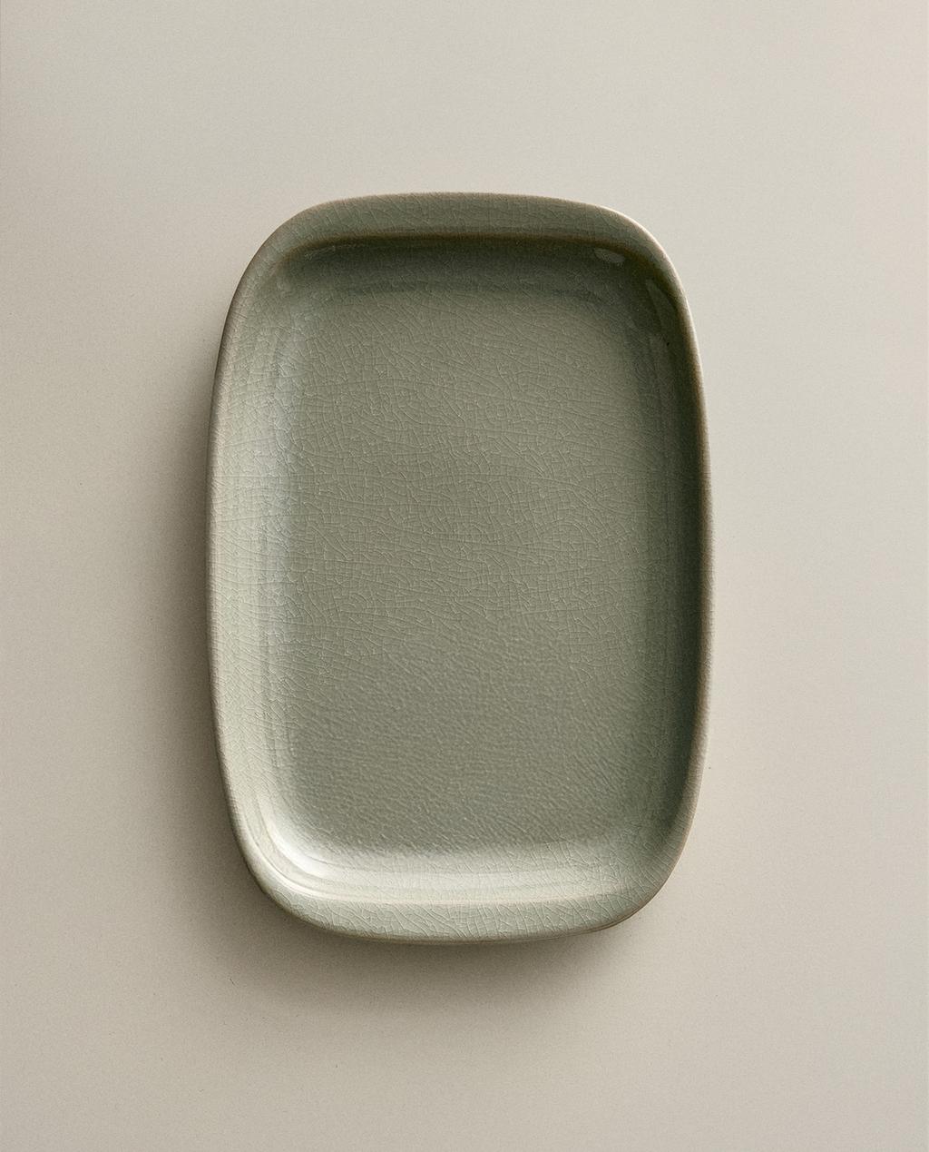 ENAMELLED STONEWARE SERVING DISH