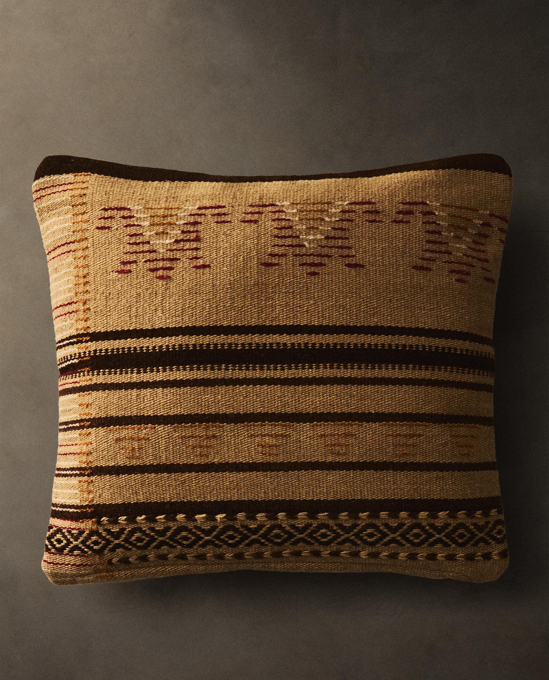 FUNDA COJÍN KILIM