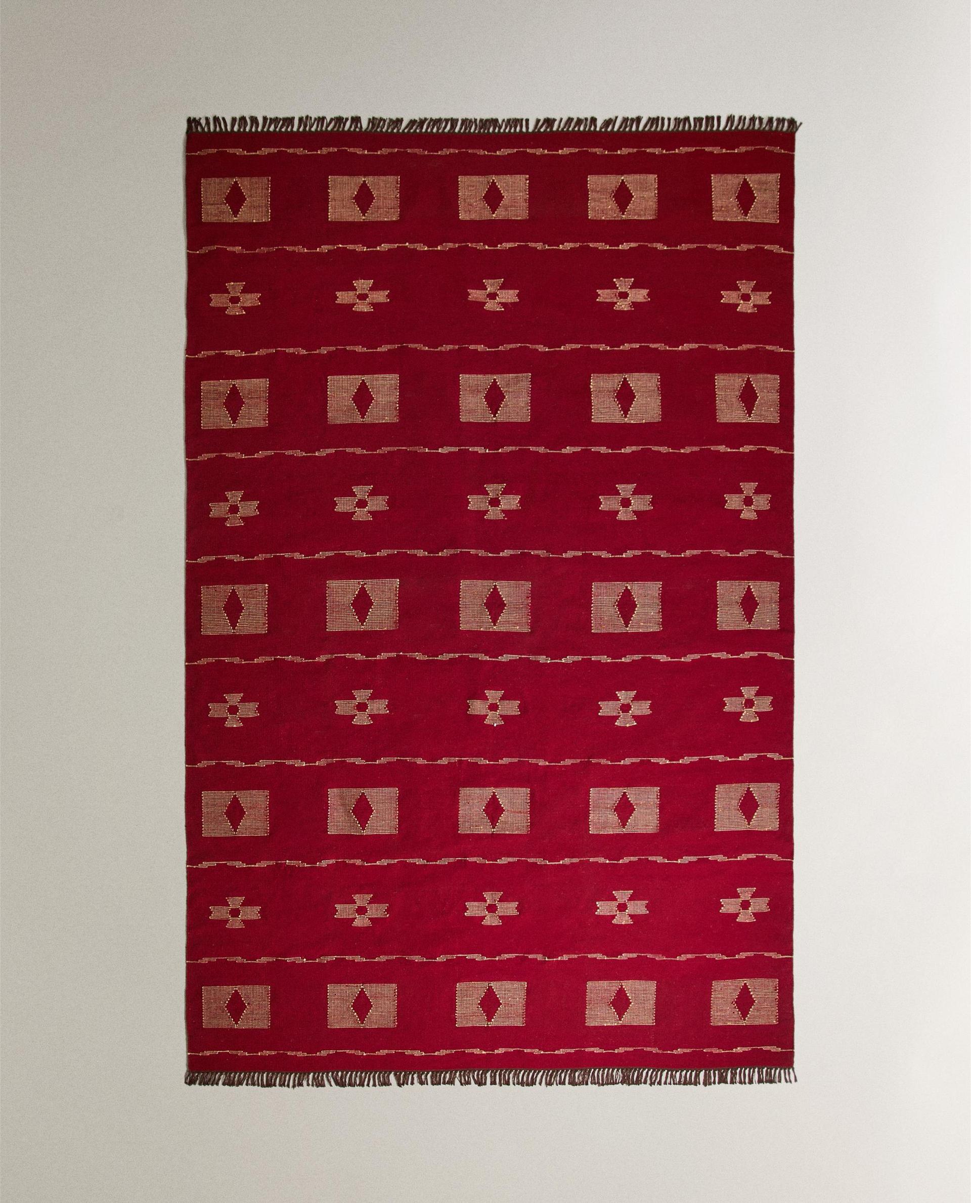 GEOMETRIC PRINT WOOL AND RAFFIA RUG GEOMETRIC PRINT WOOL AND RAFFIA RUG