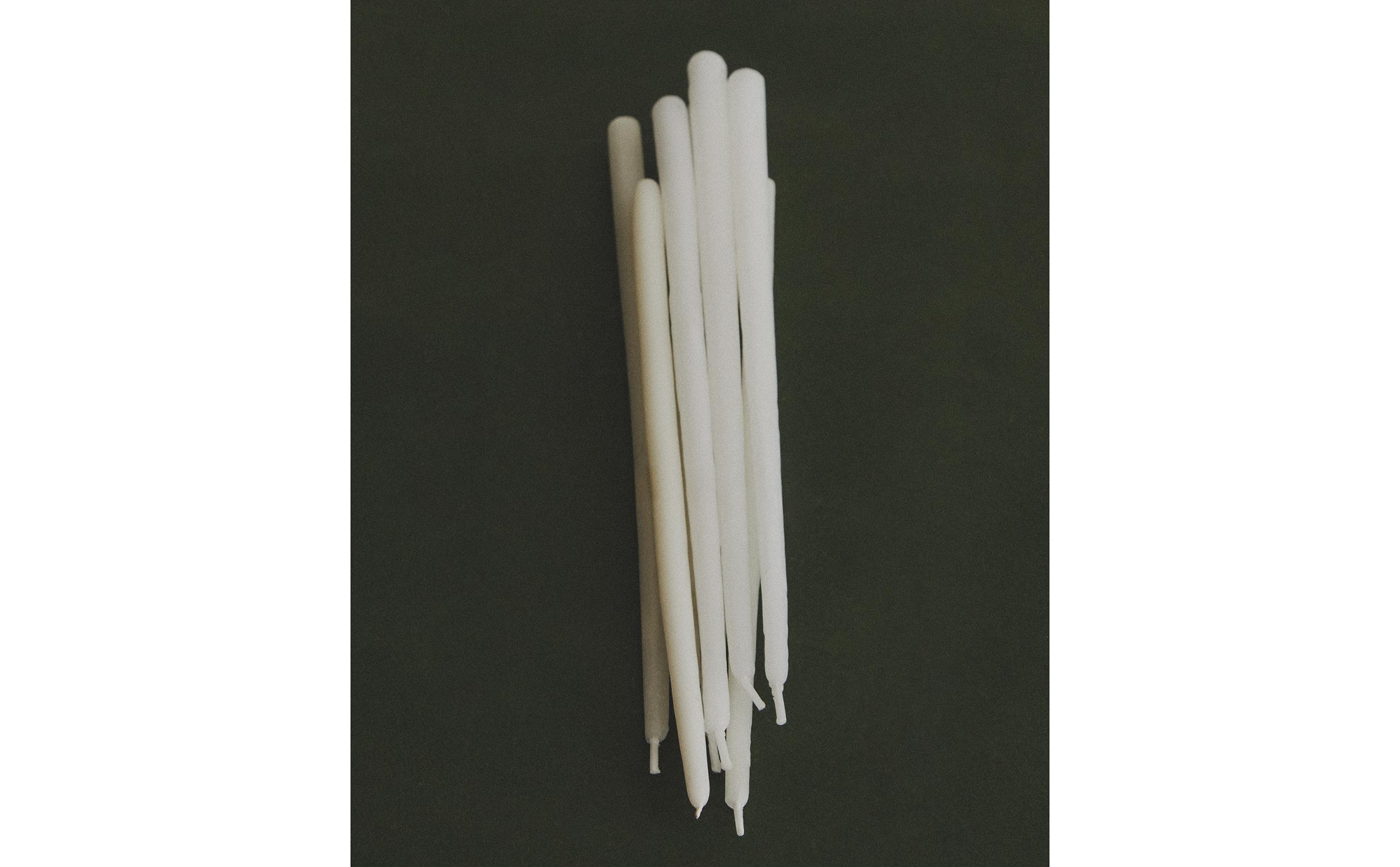PACK OF LONG DECORATIVE CYLINDRICAL CANDLES (PACK OF 6)
