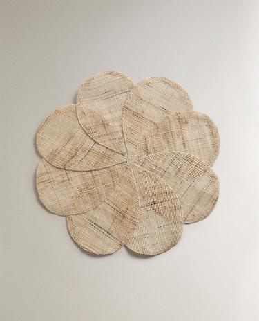 مفرش من الرامي بأزهار