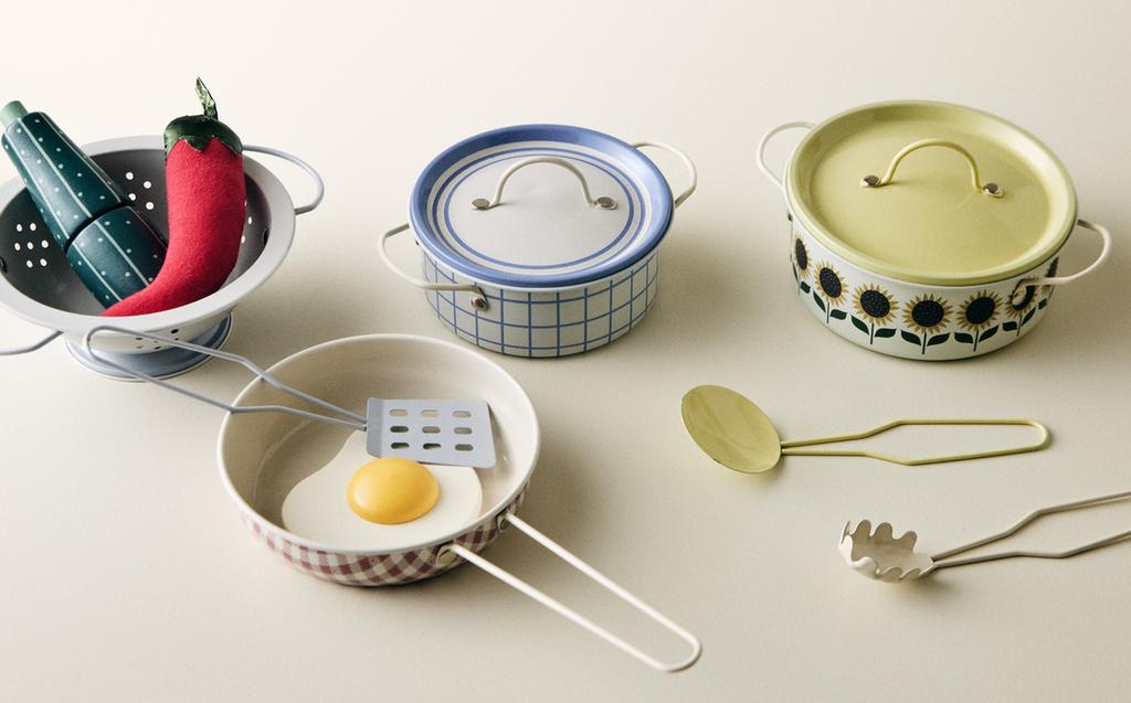 KIDS' TOY UTENSIL SET