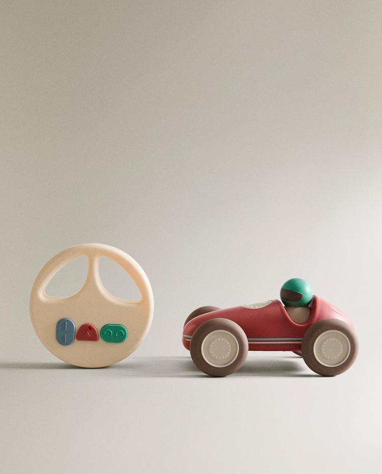 ДЕТСКА ИГРАЧКА КОЛА С ДИСТАНЦИОННО УПРАВЛЕНИЕ ДЕТСКА ИГРАЧКА КОЛА С ДИСТАНЦИОННО УПРАВЛЕНИЕ