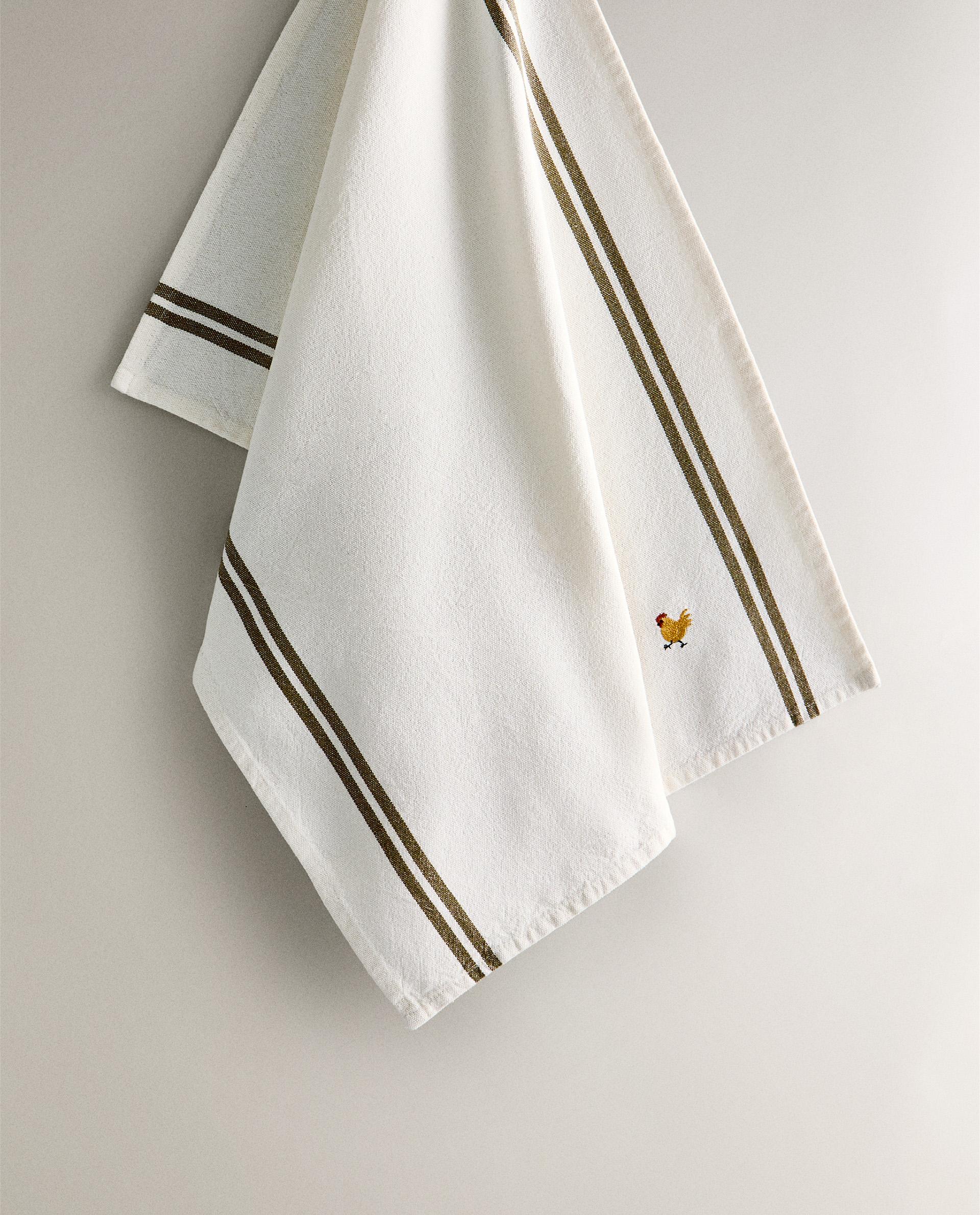 クロス刺繍と継ぎのあるシャンブルリネン 202×272 ホワイトリネン/K002 リネン刺繍糸 60/2L 30m巻き （6） | 亜麻色雑貨店