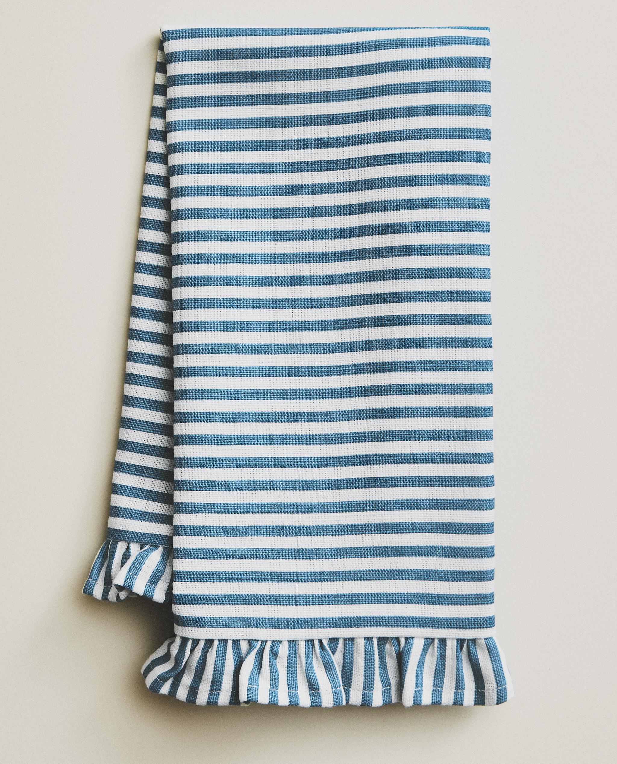 PACK OF RUFFLED COTTON NAPKINS (PACK OF 2) product thumbnail 20