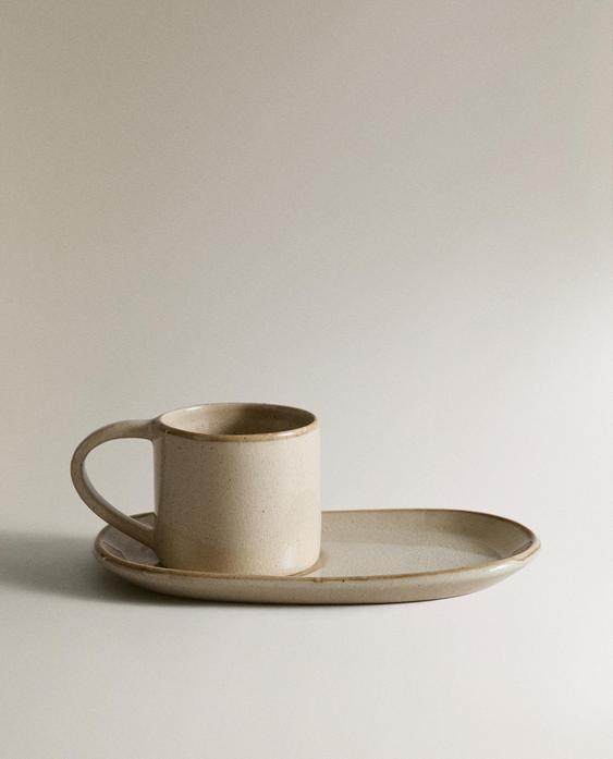 STONEWARE MUG AND TRAY SET