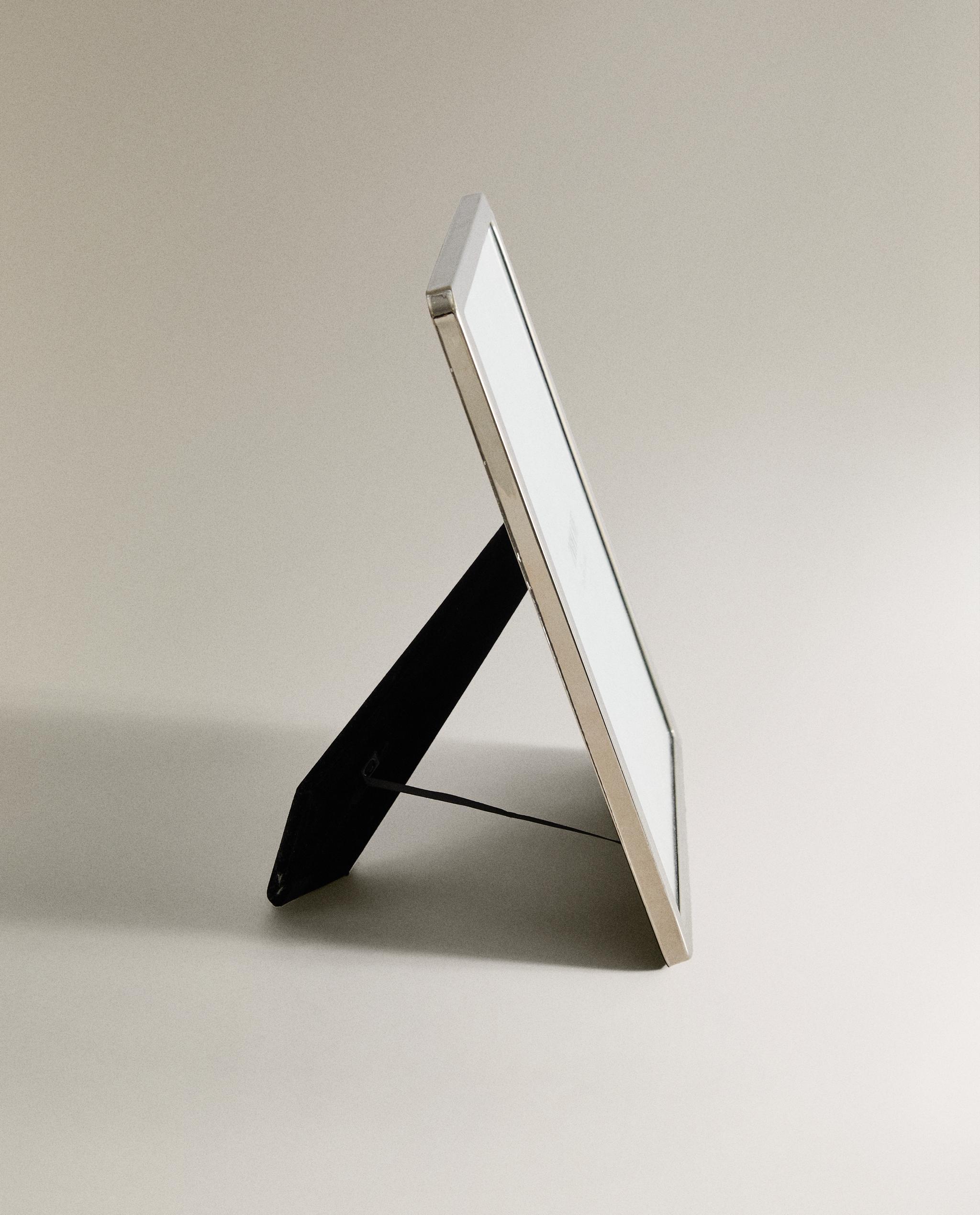 METAL PHOTO FRAME WITH ROUNDED CORNERS product thumbnail 14