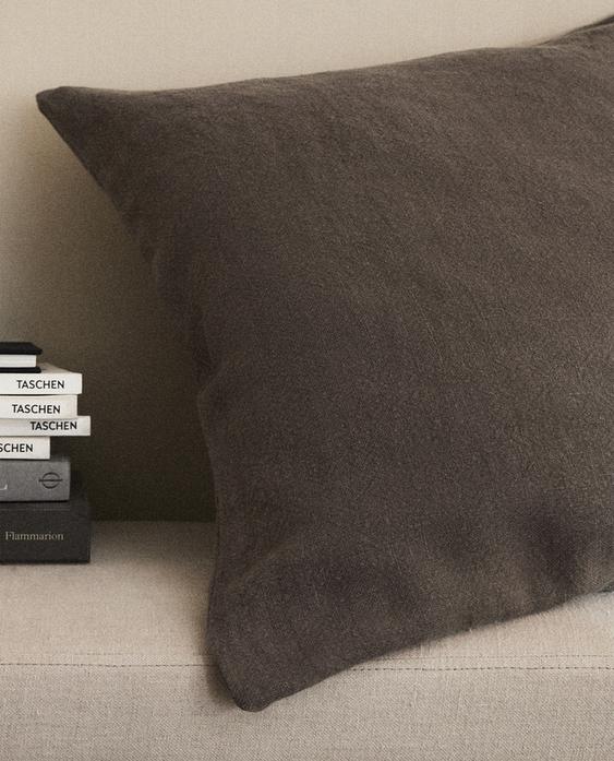 PELLAVAINEN TYYNYNPÄÄLLINEN PELLAVAINEN TYYNYNPÄÄLLINEN