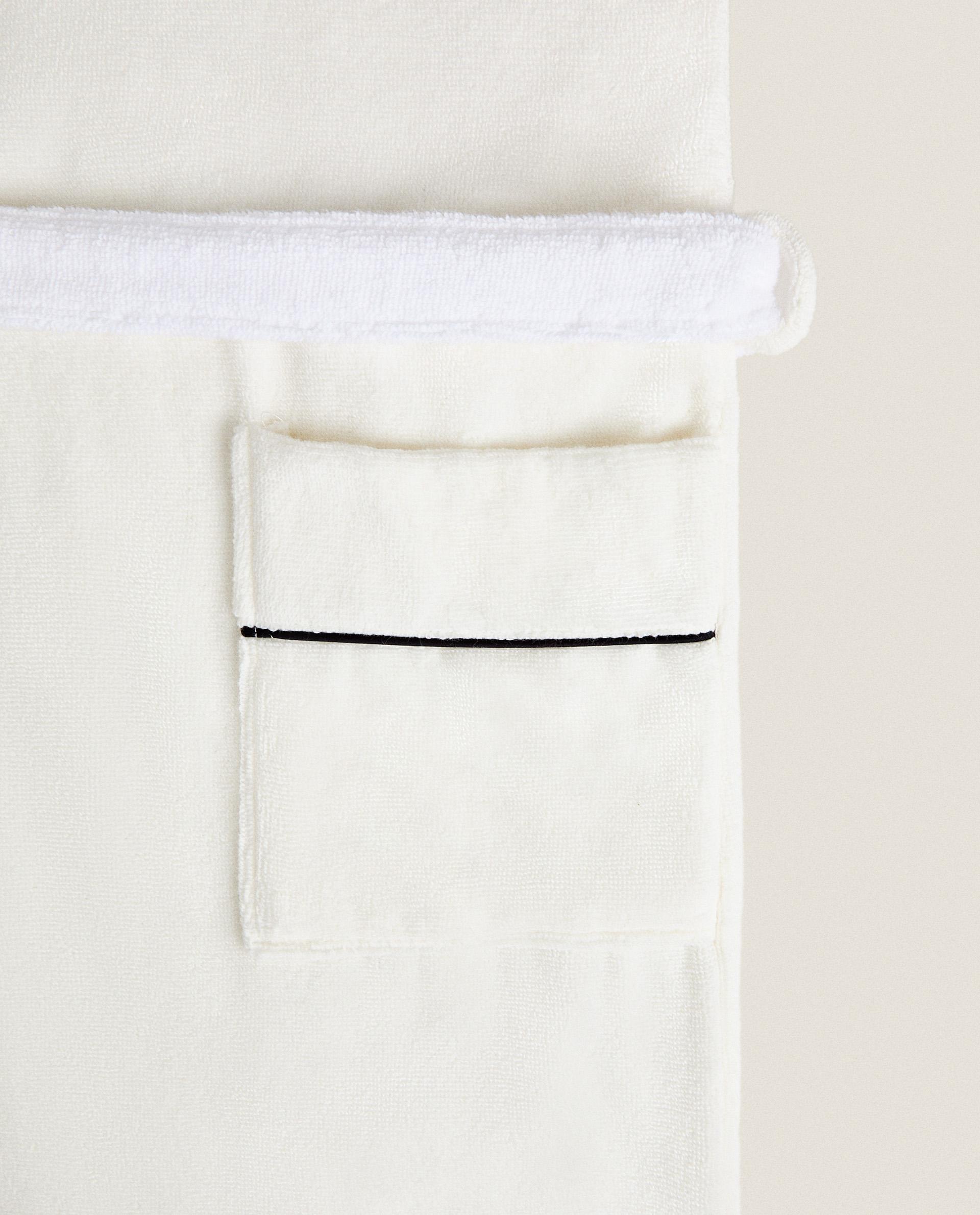 BATHROBE WITH PIPING (400 GXM²) product thumbnail 3