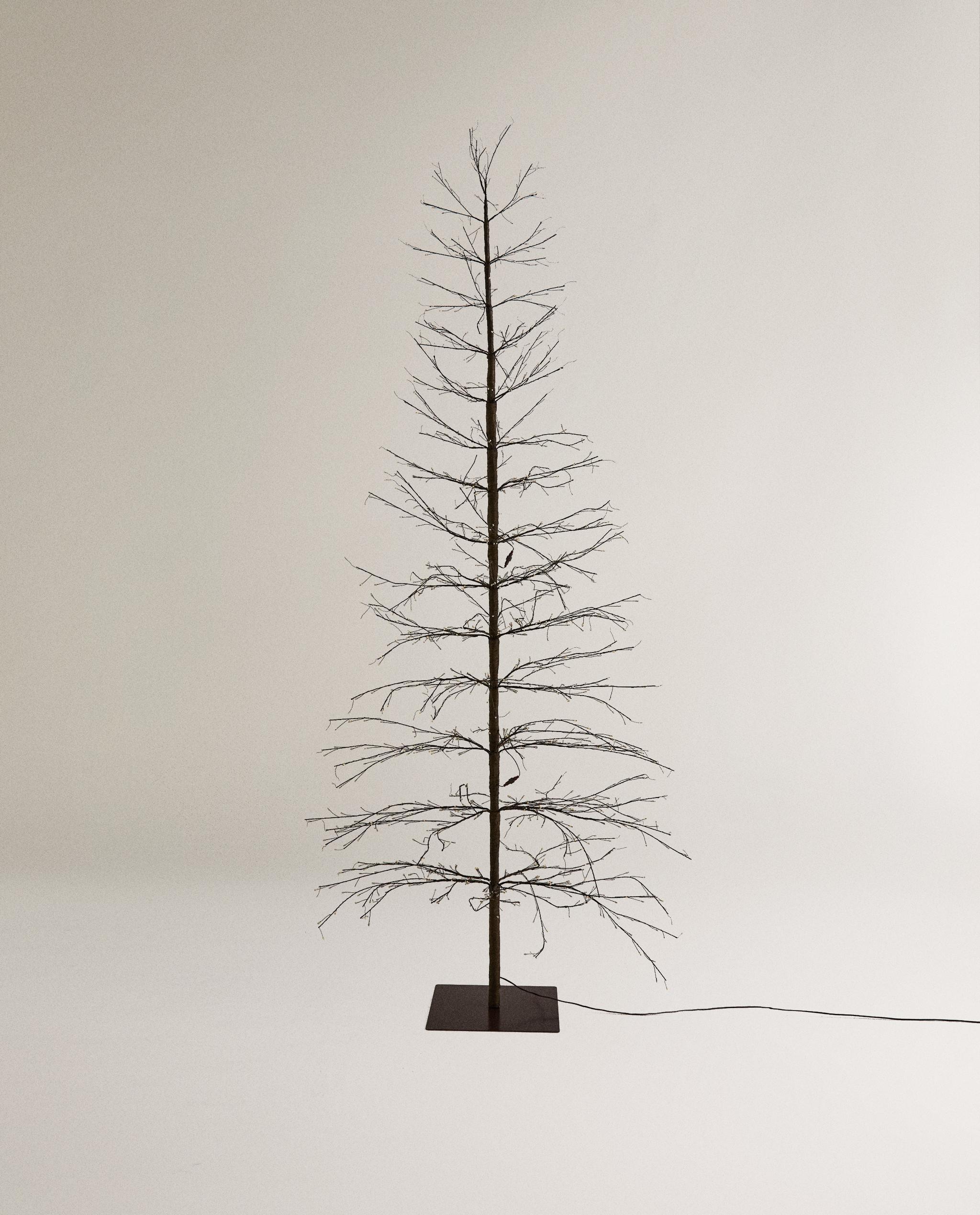 LEDライト付き ノルディックツリー 高さ182センチ LEDライト クリスマスツリー (250 CM) | Zara Home 日本/Japan