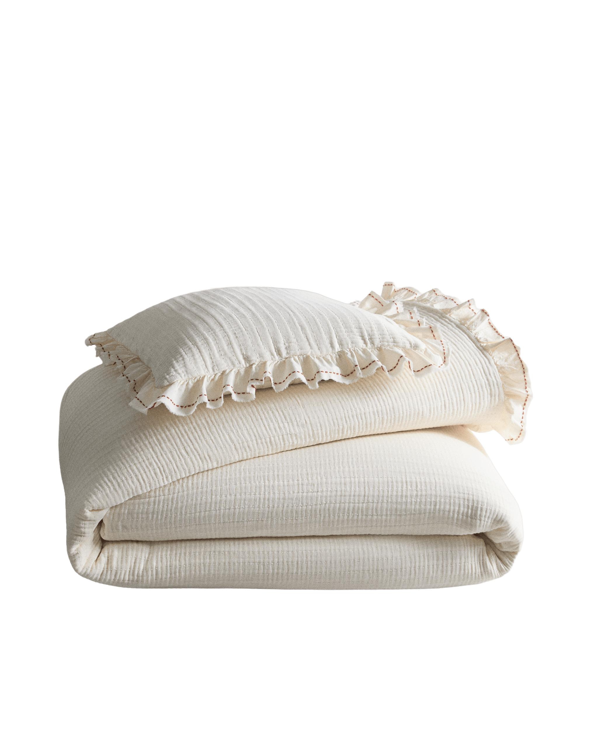 KIDS' TEXTURED BEDSPREAD WITH RUFFLE TRIM product thumbnail 7