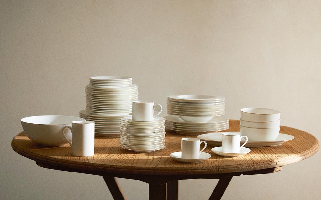 STOLNO POSUĐE OD PORCULANA BONE CHINA