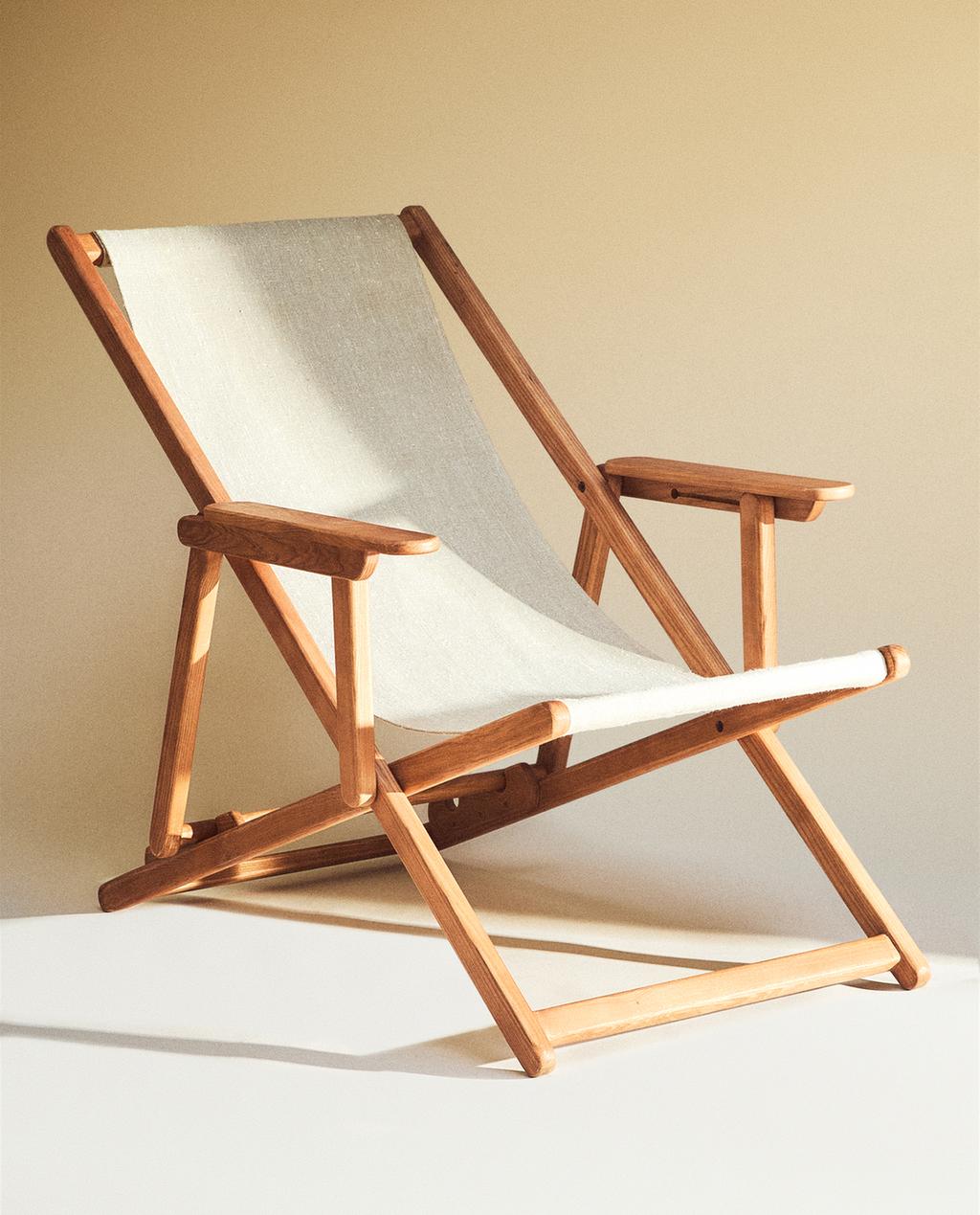 FOLDING LOUNGER CHAIR