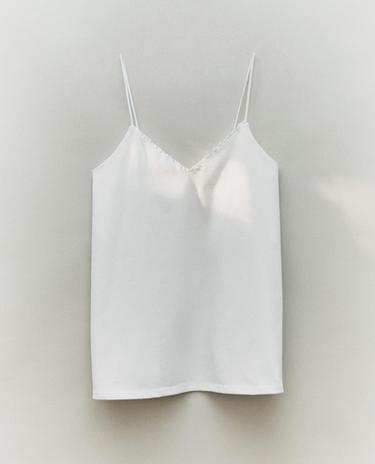 توب بحمالات وحافة دانتيل